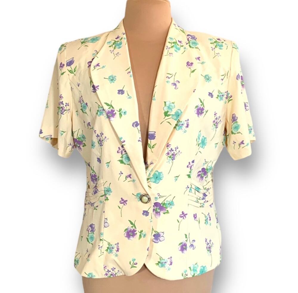 Vintage Butter Yellow Blazer Jacket Romantic Floral Ladylike Cottagecore USA